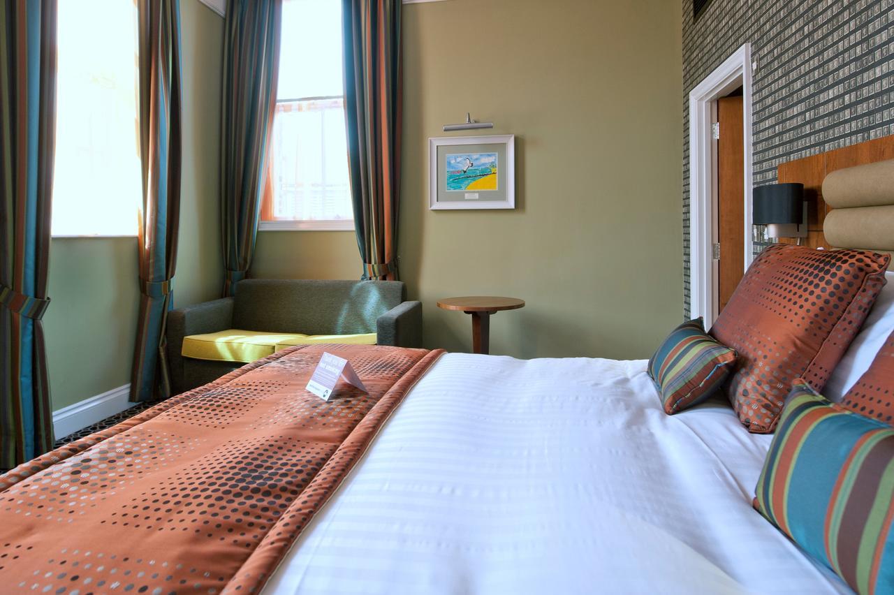 The Last Post Wetherspoon Hotel 사우스엔드온시 외부 사진