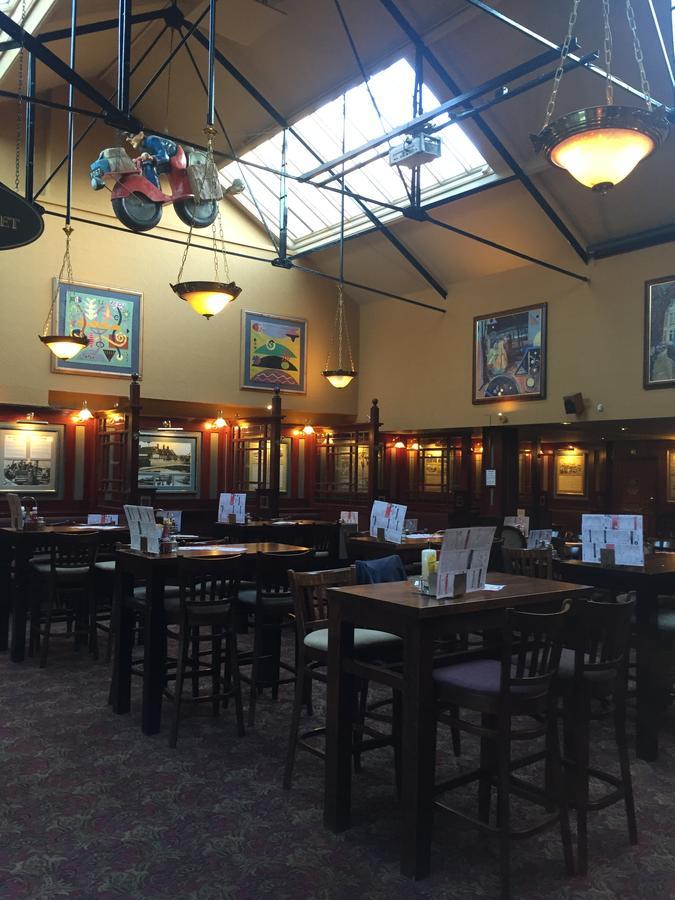 The Last Post Wetherspoon Hotel 사우스엔드온시 외부 사진